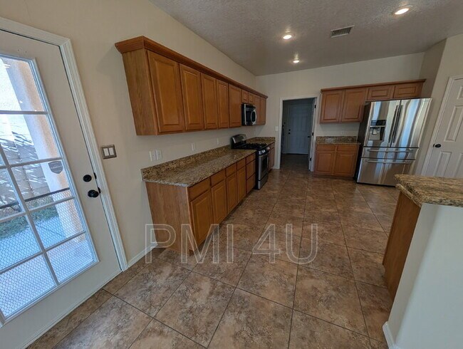 Building Photo - 6101 Eagle Eye Dr NW