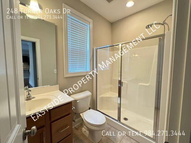 Building Photo - 248 Turner Oaks Dr