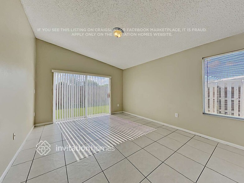 Building Photo - 17011 SW 139th Pl