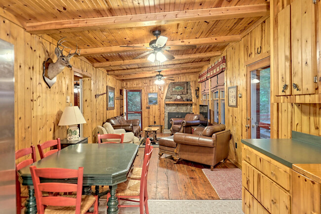 Building Photo - 6180 Crow Creek Rd