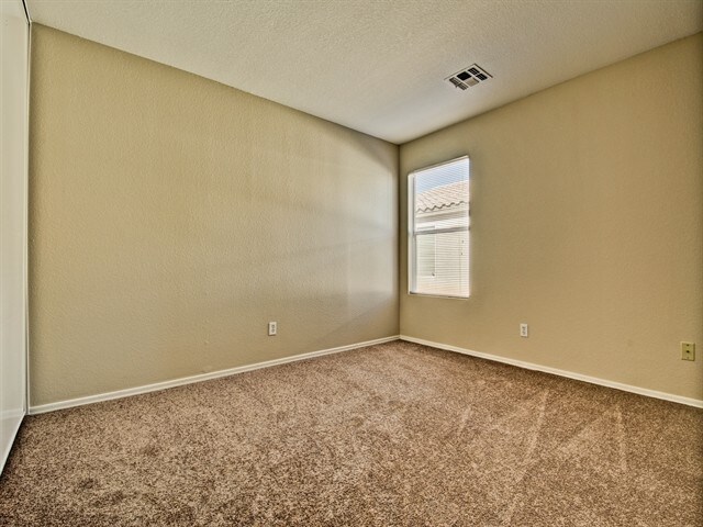 Building Photo - 2040 S 72nd Ln