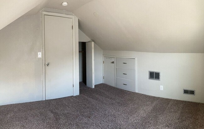 Building Photo - Incredible Location In Caldwell