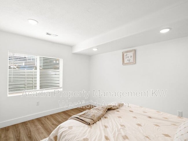 Building Photo - 3928 Hardman Way