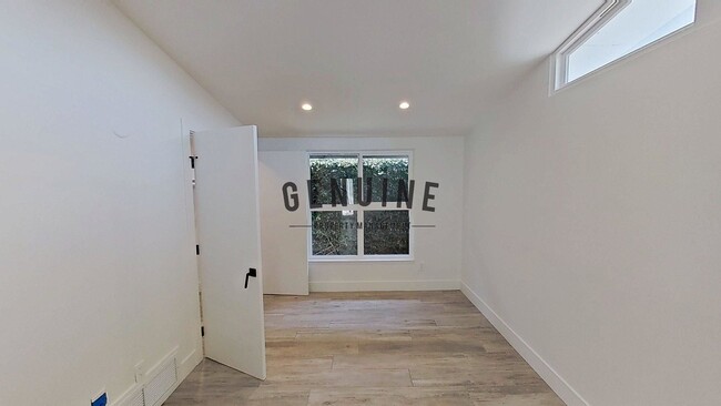 Building Photo - 3Bd 2Ba Home in the Heart of Orange