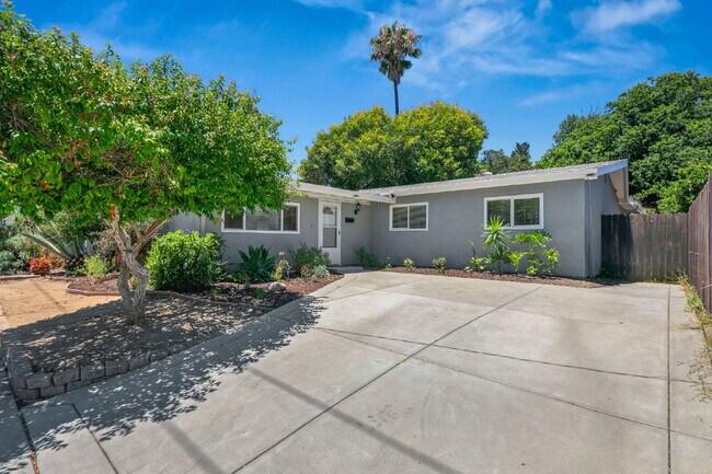 Building Photo - Welcome to your rare gem, dream home in Clairemont, San Diego!