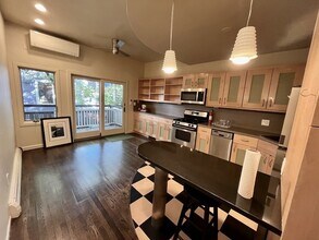 Building Photo - 44 Gorham St