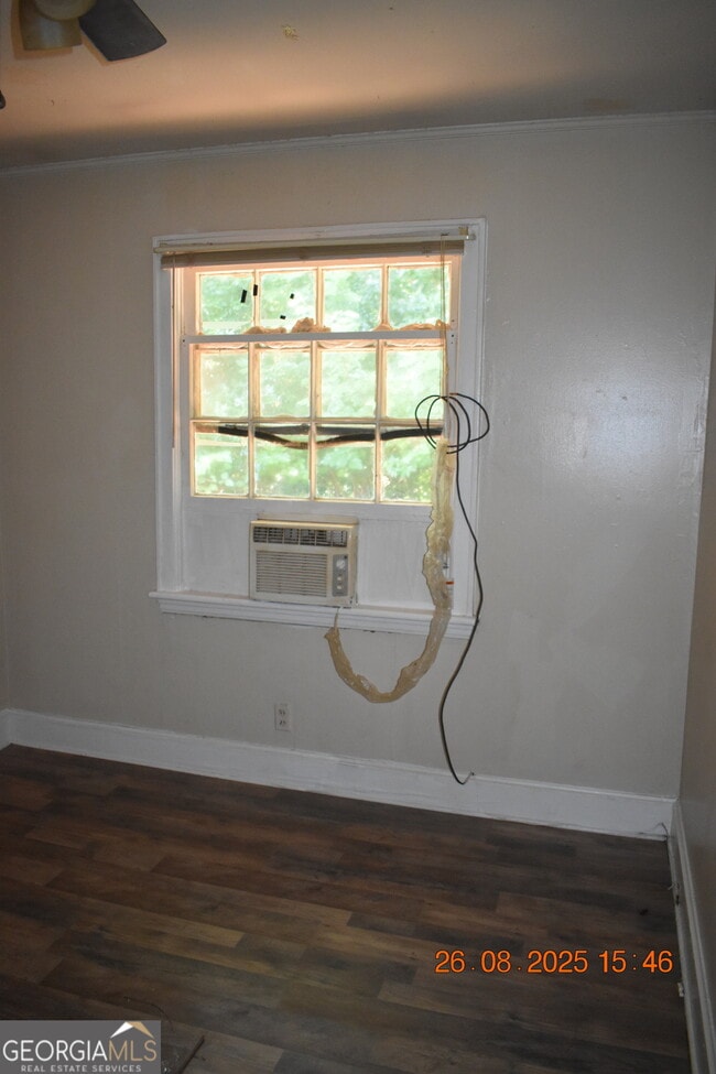 Building Photo - 2117 Ingleside Ave