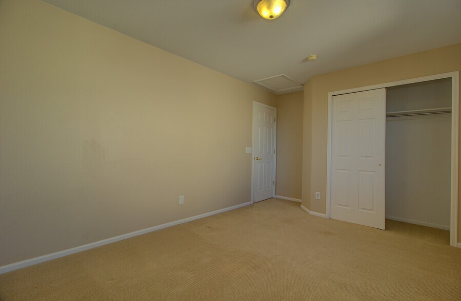 Building Photo - 9202 Royal Melbourne Cir