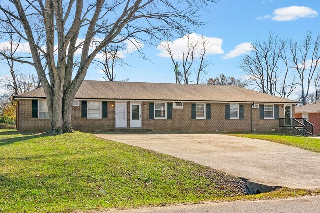 Primary Photo - 110 Tandy Dr