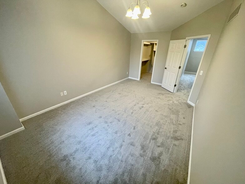 Building Photo - 15280 Arno Dr