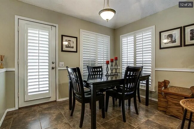 Building Photo - 4425 Forsyth Ln