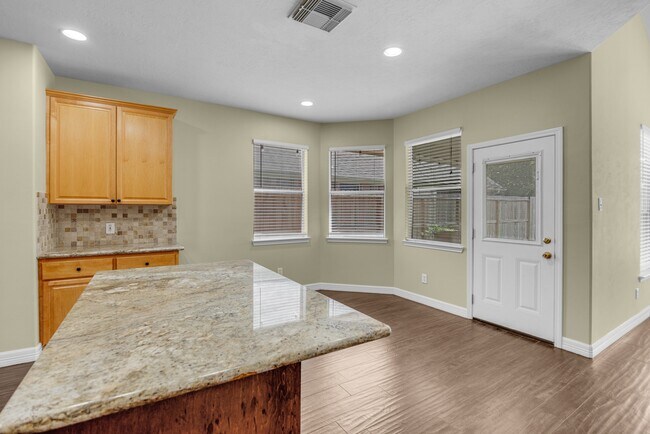 Building Photo - 2919 Silverbit Trail Ln
