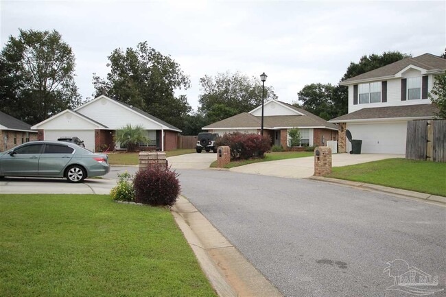 Building Photo - 6531 Tampa Dr
