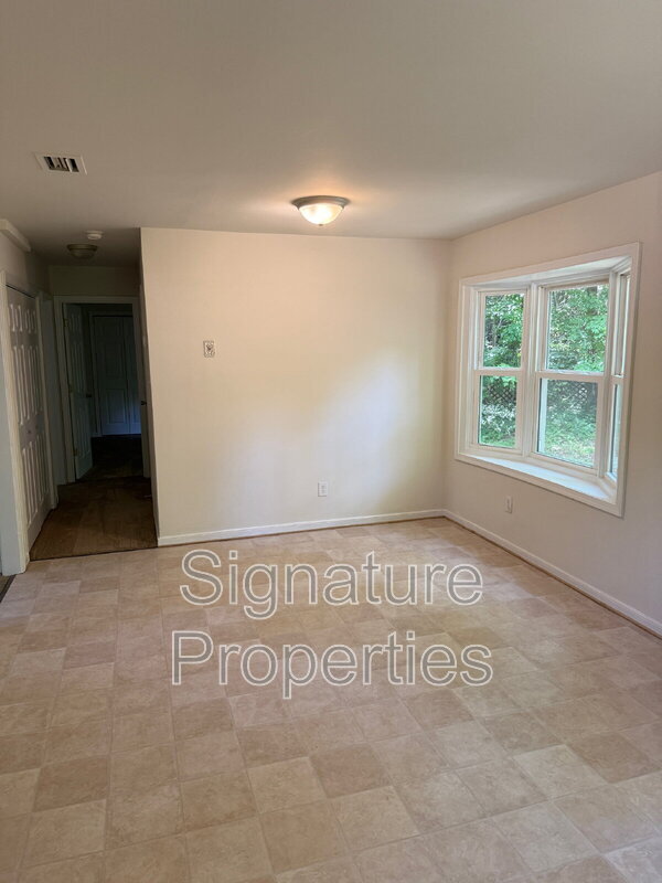 Building Photo - 12424 Sandbag Rd