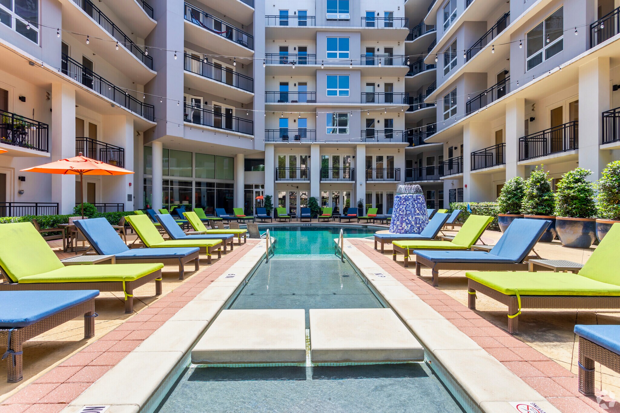 Uptown Trail 2525 Carlisle St Dallas TX 75201 Apartment Finder