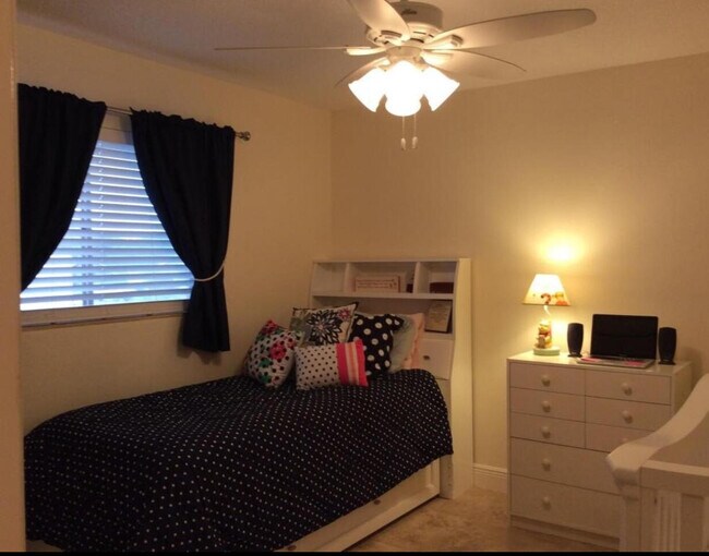 Building Photo - 9200 SW 3rd St