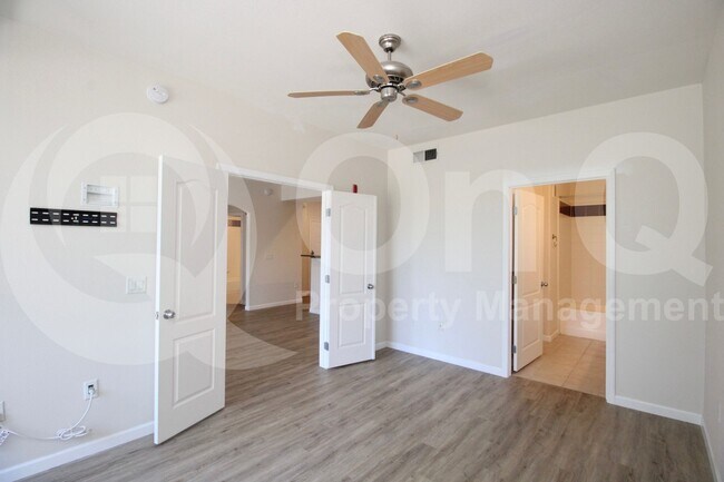 Building Photo - 6900 E Princess Dr