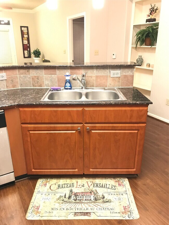 Building Photo - 1711 Old Spanish Trl