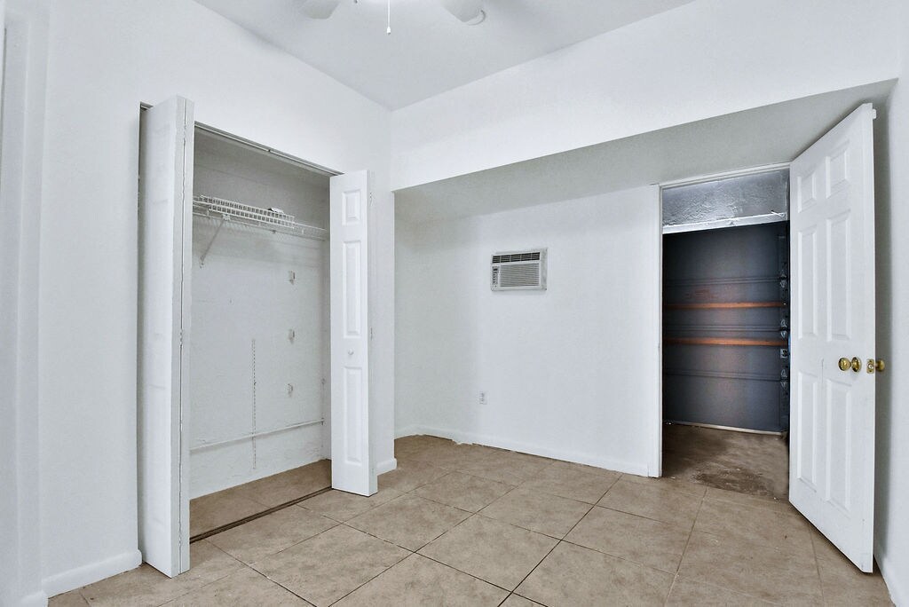 Building Photo - 3501 Magellan Cir