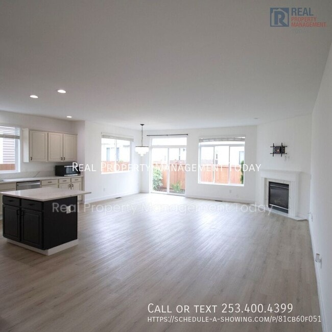 Building Photo - 105 Lane Blvd NW