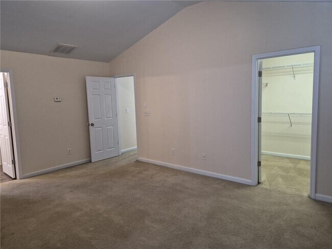 Building Photo - 5966 Haddon Pl SE