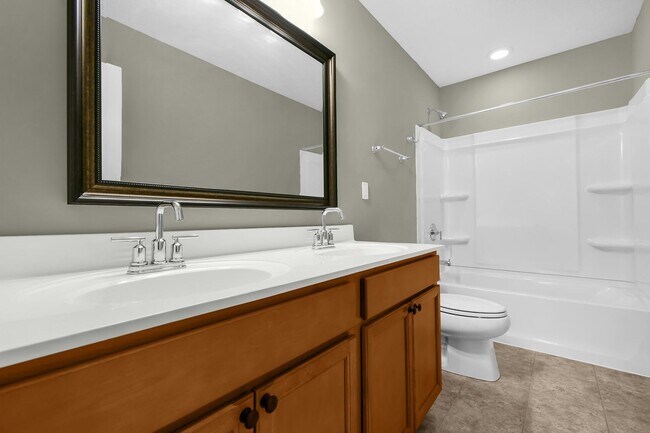 Building Photo - 3832 Eagles Landing Dr