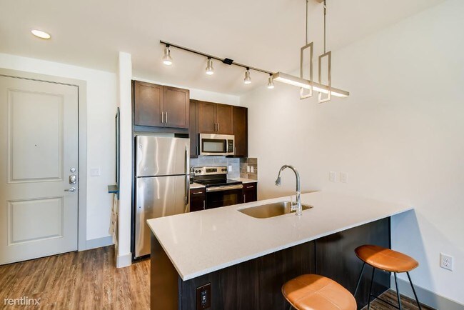 Building Photo - 1 br, 1 bath Apartment - 3000 Kramer Ln