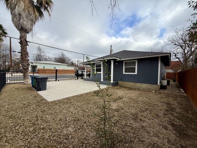 Building Photo - 514 Martin Luther King Dr