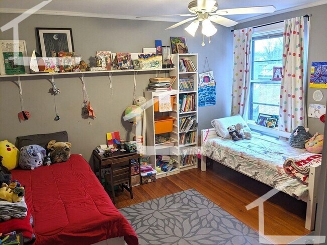 Building Photo - 332 Washington St