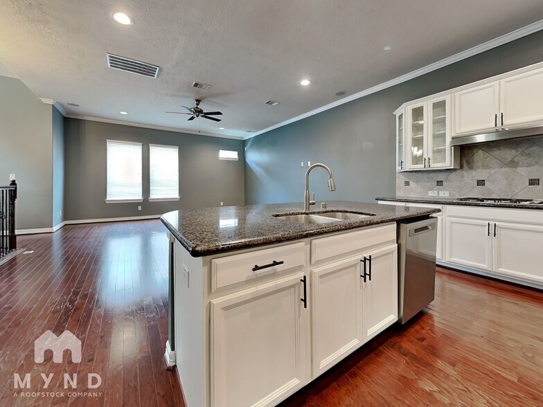 Building Photo - 2849 King's Retreat Cir