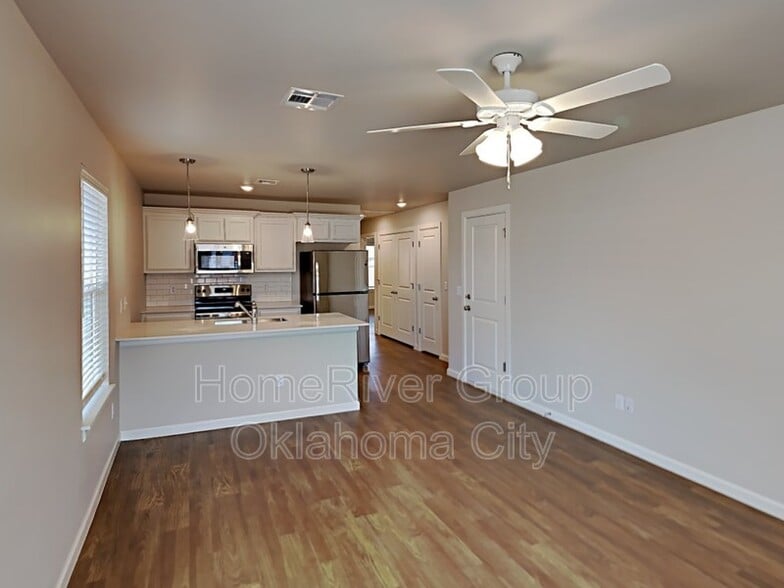 Building Photo - 11200 Breckenridge Ln