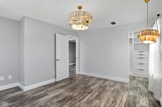 Building Photo - 12438 Hawks Landing Dr