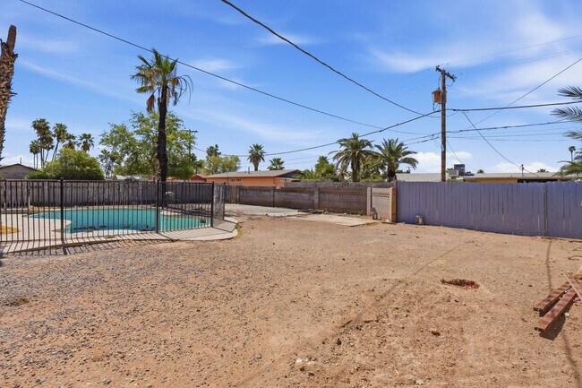 Building Photo - 209 E McMurray Blvd