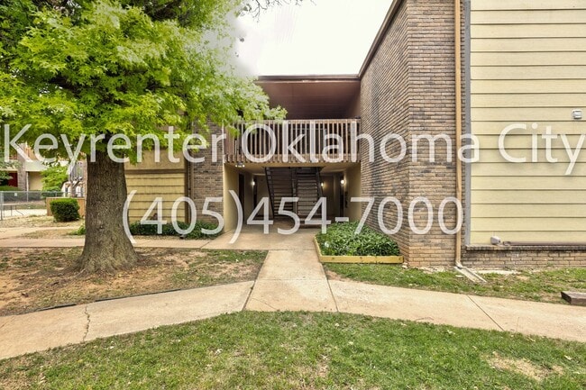 Building Photo - 6554 N Meridian Ave