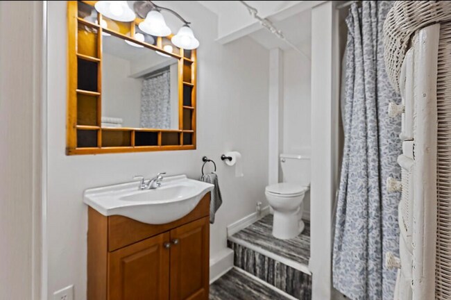 Building Photo - 35 Bangor Rd