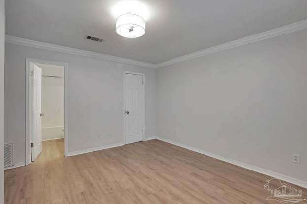 Building Photo - 10601 Silver Creek Dr