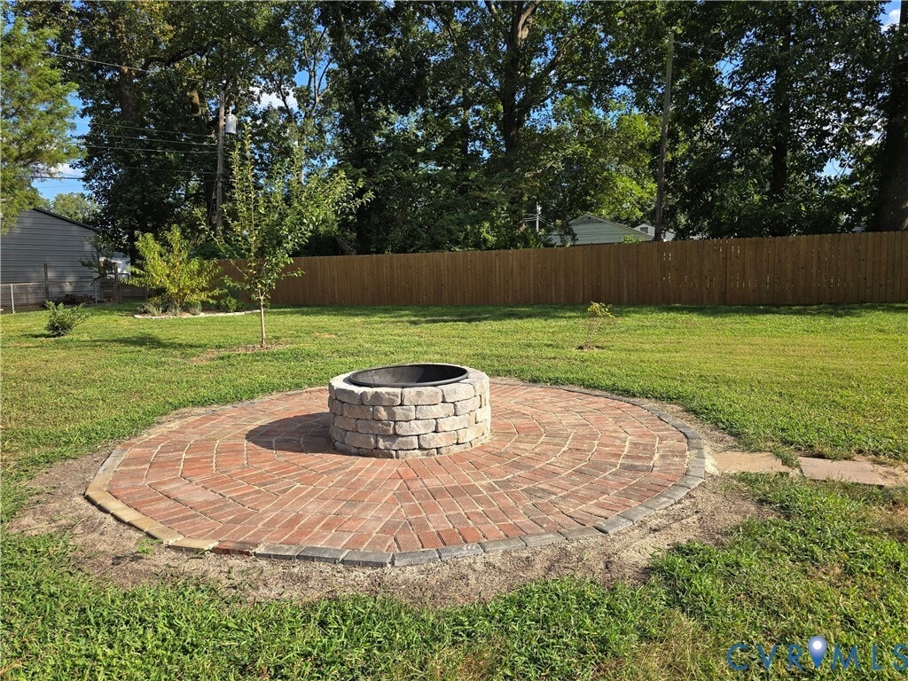 Building Photo - 7998 Wynbrook Ln