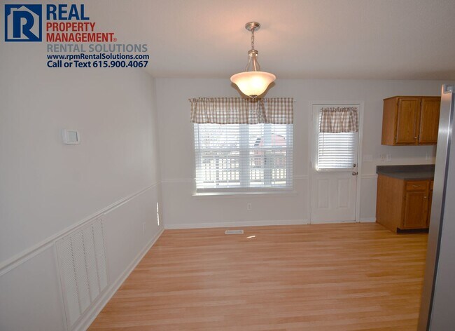 Building Photo - 3BR/2BA south Mboro 2-car garage, fenced backyard with brand new patio!