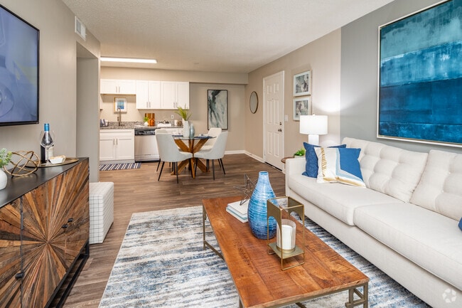 2BR, 1BA - 930SF - Living Room - Park 1Eleven