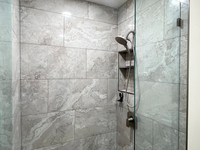 Building Photo - 947 Wages Way