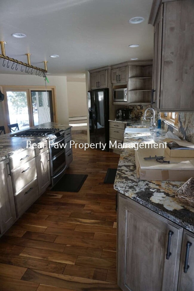 Building Photo - Unique Home In Genesee!!