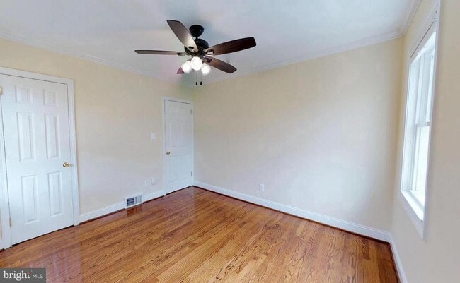 Building Photo - 2508 S Kenwood St