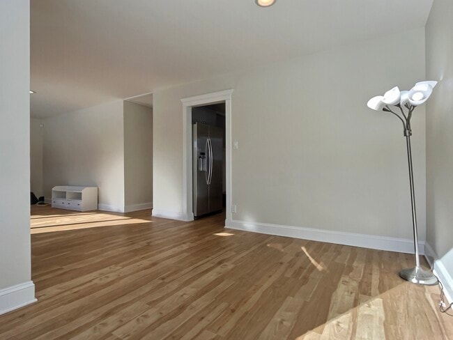 Building Photo - 2946 Knollwood Ln