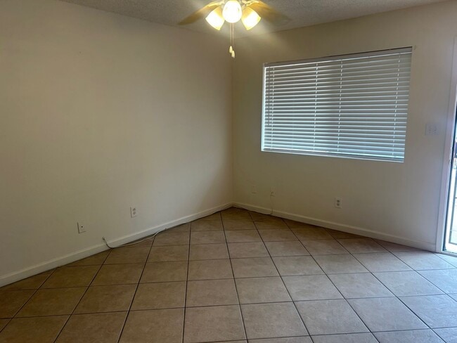 Building Photo - 435 E 9th Ave