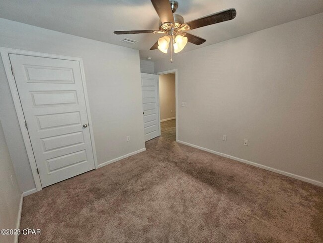 Building Photo - 4075 Silver Spur Rd