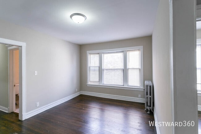 Building Photo - 5417 S Drexel Ave