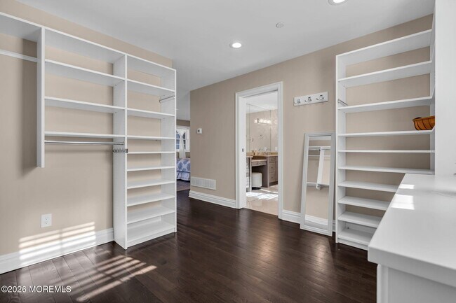 Building Photo - 58 Seaview Ave