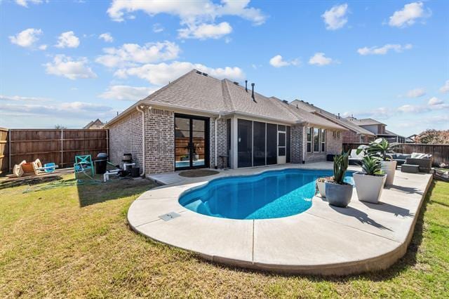 Building Photo - 2881 Redfern Dr