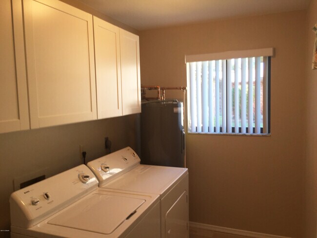 Building Photo - 18 Mayfield Terrace