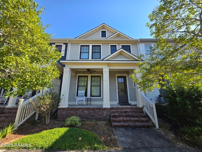 Primary Photo - 208 Traditions Dr